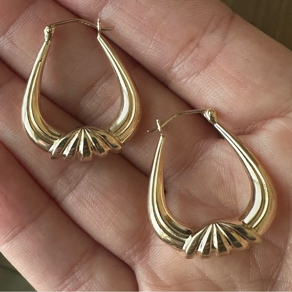 14k Solid Gold Hoop Earrings - Picture 14 of 16
